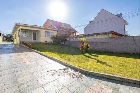 3_photo/94dce310f3.8a706a3c1c8a5b40-ATLAS-b9a55c75-a842-4448-bd91-8138f29b3b5f.jpg de casa à venda com 3 quartos, 160m² em Portão, Curitiba