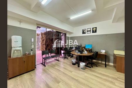 6_photo/94dce31109.ebbd8bc3dc39b939-ATLAS-6a89eaf2-2d96-4719-a0c3-a94055737711.jpg de casa à venda com 3 quartos, 192m² em Portão, Curitiba
