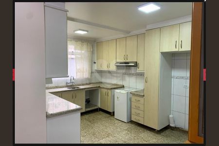 13_photo/94dce311d7.1463d70521bc8e9f-ATLAS-9712ee41-e571-4492-abde-c1d6dd2d5459.jpg de casa à venda com 4 quartos, 371m² em Portão, Curitiba