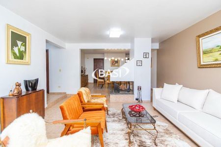 5_photo/94dce311d9.bfcfc2f2bacef64e-ATLAS-a8b008f6-adae-4707-b24b-8873f036c3fe.jpg de casa à venda com 4 quartos, 307m² em Portão, Curitiba