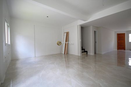 3_photo/94dce311df.bb50c8b7bc154c0c-ATLAS-60c8ddbf-d2b1-4f82-a461-1ac58d060a43.jpg de casa à venda com 3 quartos, 186m² em Portão, Curitiba