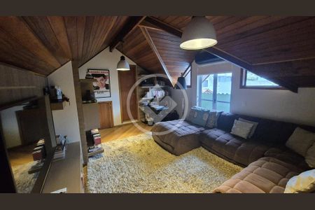 6_photo/94dce31325.ea0ff2ffec9a0f1c-ATLAS-ee23a65b-329a-4c28-a61a-eeec4f76400b.jpg de casa à venda com 3 quartos, 162m² em Portão, Curitiba