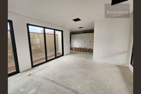 23_photo/94dce3144b.3ab23c3a732d994b-ATLAS-8bbb2936-e861-40b3-913d-644e5245c405.jpg de casa à venda com 3 quartos, 144m² em Portão, Curitiba