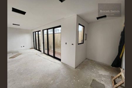 26_photo/94dce3144b.3ab23c3a732d994b-ATLAS-c67e4412-ac46-444f-9c7d-148b9e2e18bd.jpg de casa à venda com 3 quartos, 144m² em Portão, Curitiba