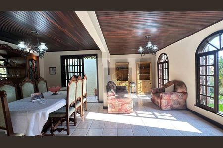 3_photo/94dce314cd.a5b61410c387fb0a-ATLAS-ea2e3f69-6b37-499d-9ca5-c0b37bf7e122.jpg de casa à venda com 3 quartos, 126m² em Portão, Curitiba