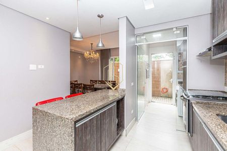 8_photo/94dce3158f.32b376f14b665ac4-ATLAS-268a2abf-e628-4ed8-babd-c2396ae80e7a.jpg de casa à venda com 3 quartos, 155m² em Portão, Curitiba