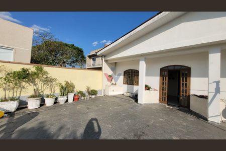 18_photo/94dce3166f.5b9761190dfcf530-ATLAS-a71c4a42-1011-4b4e-a1e9-fe162c8568aa.jpg de casa à venda com 4 quartos, 295m² em Portão, Curitiba