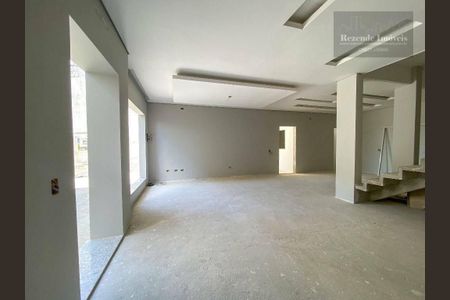 2_photo/94dce3173d.19e91616e0804de8-ATLAS-73215a82-2f1e-406d-97f2-87689112f4d2.jpg de casa à venda com 3 quartos, 184m² em Fazendinha, Curitiba