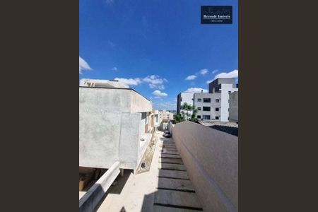 8_photo/94dce317c5.d173f27cc26a7d8f-ATLAS-b873fe9b-e069-401b-b762-726528b8f2bb.jpg de casa à venda com 4 quartos, 204m² em Fazendinha, Curitiba