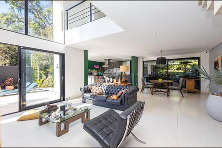 11_photo/94dce3180b.598c66e7e5047e83-ATLAS-7e5891a4-ca42-4ee2-bc97-115e2f3932c8.jpg de casa à venda com 3 quartos, 280m² em Fazendinha, Curitiba