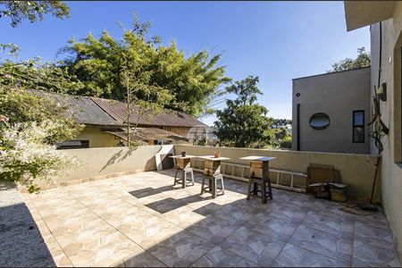 32_photo/94dce3180b.598c66e7e5047e83-ATLAS-a0ec7eb9-0bf4-4d75-a784-a6f03d05e906.jpg de casa à venda com 3 quartos, 280m² em Fazendinha, Curitiba