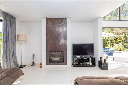 7_photo/94dce3180b.598c66e7e5047e83-ATLAS-b31416b0-92d8-4434-9480-1bebf1eaa5b7.jpg de casa à venda com 3 quartos, 280m² em Fazendinha, Curitiba