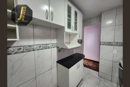 8_photo/94dce31d2b.1a673d0eddefdacb-ATLAS-0fa71733-eefd-417d-bfed-feba30aca154.jpg de apartamento à venda com 3 quartos, 49m² em Fazendinha, Curitiba