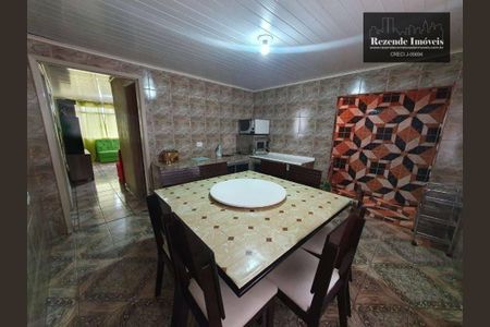 5_photo/94dce31d8d.3fb1edfa3b72979f-ATLAS-b21d2bb6-e146-4073-a221-8184728f72cd.jpg de casa à venda com 3 quartos, 250m² em Fazendinha, Curitiba