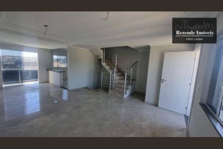 7_photo/94dce31dbb.ee972390c8f55b6c-ATLAS-b8e48ea2-476c-4349-b445-69c79314652b.jpg de casa à venda com 3 quartos, 171m² em Fazendinha, Curitiba