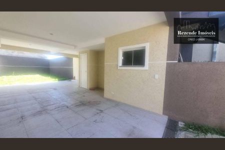 7_photo/94dce31dbb.ee972390c8f55b6c-ATLAS-b94448d0-cf00-47e9-a6d8-682ee66b96ed.jpg de casa à venda com 3 quartos, 171m² em Fazendinha, Curitiba