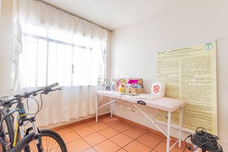 10_photo/94dce31dbd.39005ab5fe4a7a1d-ATLAS-bdbd5d19-e978-4826-97a4-f836a7a855c3.jpg de casa à venda com 5 quartos, 340m² em Novo Mundo, Curitiba