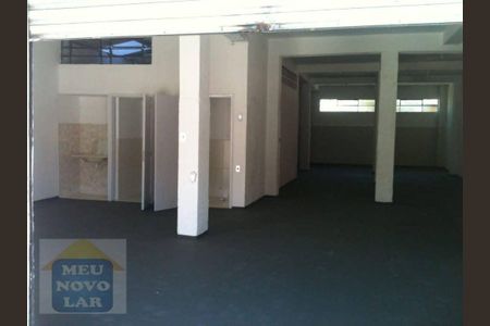 20_photo/94dce31e0f.cdc422f0f5acc07d-ATLAS-7dc0f7d9-589a-41b4-9c71-e11c8b542104.jpg de casa à venda com 3 quartos, 720m² em Fazendinha, Curitiba