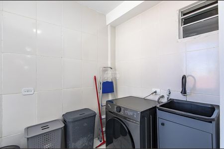 19_photo/94dce31e85.0abb473e952761da-ATLAS-1f7aeb4c-b0e6-4f09-a540-c8ec11a051b2.jpg de casa à venda com 3 quartos, 101m² em Fazendinha, Curitiba