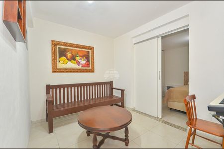 5_photo/94dce31e89.4909862b8c1c38b1-ATLAS-d3f555d0-c036-4264-8ec6-b1e4611943a3.jpg de casa à venda com 3 quartos, 110m² em Fazendinha, Curitiba