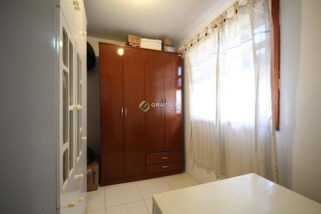 29_photo/94dce31e99.565d65a6458b6ca1-ATLAS-20f30ffb-2a47-4cfd-8e5c-14a98e7b4897.jpg de casa à venda com 3 quartos, 80m² em Fazendinha, Curitiba