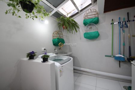 14_photo/94dce31e99.565d65a6458b6ca1-ATLAS-657c6452-6180-4be3-ba65-fd81af0bdf03.jpg de casa à venda com 3 quartos, 80m² em Fazendinha, Curitiba