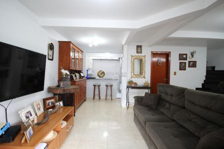 2_photo/94dce31e99.565d65a6458b6ca1-ATLAS-95f783f7-7330-400d-a26f-d66d7e9accee.jpg de casa à venda com 3 quartos, 80m² em Fazendinha, Curitiba