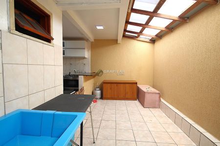 10_photo/94dce31e99.9a6e38ce8a04fbae-ATLAS-357666fe-dd8e-47fd-a42c-cf5e11ef7b74.jpg de casa à venda com 3 quartos, 85m² em Fazendinha, Curitiba