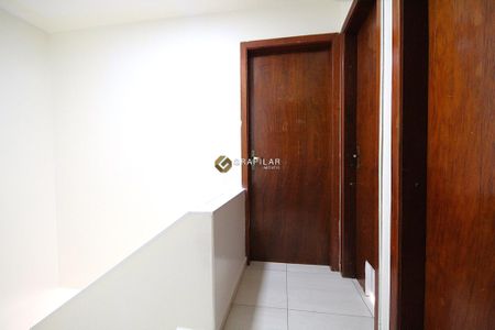 12_photo/94dce31e99.9a6e38ce8a04fbae-ATLAS-6258d090-53ff-43e1-97d1-18c904c733a1.jpg de casa à venda com 3 quartos, 85m² em Fazendinha, Curitiba