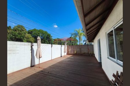 7_photo/94dce31eff.2749c335dcf68cb8-ATLAS-358e6015-4b62-4df1-81df-be4a030e2c0e.jpg de apartamento à venda com 3 quartos, 57m² em Fazendinha, Curitiba