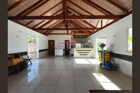 33_photo/94dce31eff.2749c335dcf68cb8-ATLAS-a5d84c41-d923-4a09-bf3c-447e98828ed8.jpg de apartamento à venda com 3 quartos, 57m² em Fazendinha, Curitiba