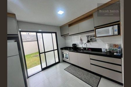 3_photo/94dce31fad.0d38d50b15ed540b-ATLAS-3b0a5003-5dcd-4db8-bce7-8e028f036053.jpg de casa à venda com 3 quartos, 130m² em Fazendinha, Curitiba