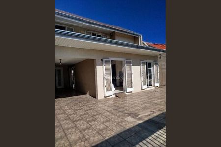 4_photo/94dce31fcb.ae3d86bef28e162d-ATLAS-76f05be5-bbf0-4103-ac4f-9be52976bcb2.jpg de casa à venda com 3 quartos, 190m² em Fazendinha, Curitiba