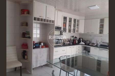 12_photo/94dce31fcb.ae3d86bef28e162d-ATLAS-90e9ddb3-1bb0-4d70-8814-68bc8189c68c.jpg de casa à venda com 2 quartos, 190m² em Fazendinha, Curitiba