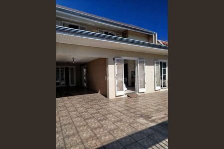 3_photo/94dce31fcb.ae3d86bef28e162d-ATLAS-968bb0d6-dc79-46f6-880c-6b644316d33e.jpg de casa à venda com 3 quartos, 190m² em Fazendinha, Curitiba