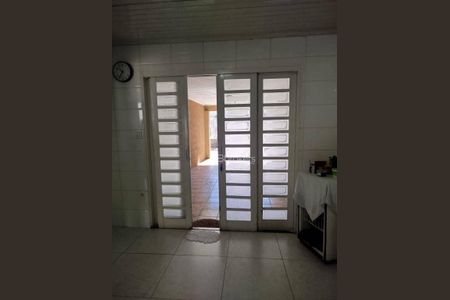 11_photo/94dce31fcb.ae3d86bef28e162d-ATLAS-a5ba2b62-a1c7-458c-876a-2e949c77ad8a.jpg de casa à venda com 3 quartos, 190m² em Fazendinha, Curitiba