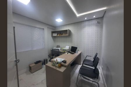 13_photo/94dce32b2f.a547a2f9ee145feb-ATLAS-f99daa9a-7a3e-463e-b216-1c098f92857f.jpg de casa à venda com 4 quartos, 330m² em Cidade Industrial de Curitiba, Curitiba