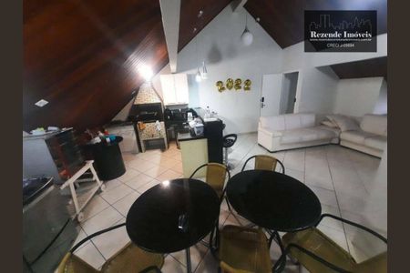 17_photo/94dce32b2f.da1b4779d056e5cc-ATLAS-990d7902-7e29-4a7a-9e65-0281e88a6913.jpg de casa à venda com 4 quartos, 330m² em Cidade Industrial de Curitiba, Curitiba