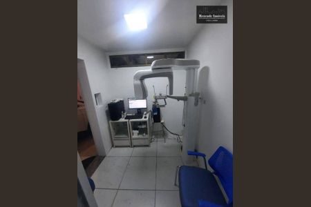 8_photo/94dce32b2f.da1b4779d056e5cc-ATLAS-cb4fd18e-c69b-4aea-8119-36cfd03611f4.jpg de casa à venda com 4 quartos, 330m² em Cidade Industrial de Curitiba, Curitiba