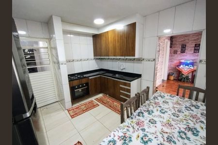 7_photo/94dce32beb.c1dc00249eefaead-ATLAS-e0f90a6b-db29-483f-9d72-2b0a06485305.jpg de casa à venda com 4 quartos, 130m² em Cidade Industrial de Curitiba, Curitiba