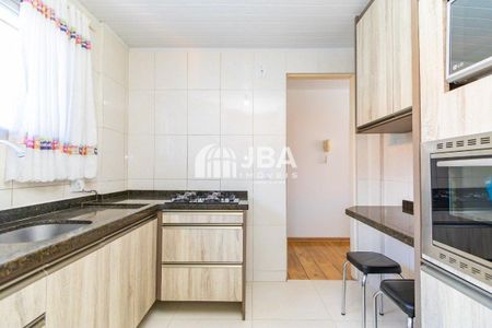 7_photo/94dce32f33.011feef357d76553-ATLAS-42fa3f8d-10eb-4240-ab3d-9e6d6f9d1f17.jpg de apartamento à venda com 3 quartos, 51m² em Cidade Industrial de Curitiba, Curitiba