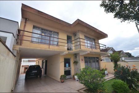 5_photo/94dce3342f.6eaa33ef77f76814-ATLAS-a6baa60b-d092-49b6-9bcd-42e4d12a439f.jpg de casa à venda com 5 quartos, 224m² em Novo Mundo, Curitiba