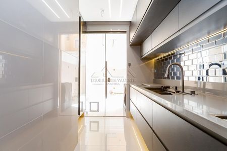 6_photo/94dce334ad.011feef357d76553-ATLAS-3caefd3e-a084-4a2e-b7ea-32d9723bf51b.jpg de apartamento à venda com 2 quartos, 118m² em Capão Raso, Curitiba