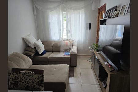 8_photo/94dce335e9.0f81dd1a9a4f6ffb-ATLAS-21f6ea76-5f03-4ba2-9a3b-6dba88754d8e.jpg de casa à venda com 3 quartos, 53m² em Novo Mundo, Curitiba