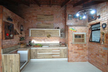 7_photo/94dce3361f.188a27b9c66a5139-ATLAS-252e382a-b20e-4141-995e-e342a1b94e3b.jpg de casa à venda com 4 quartos, 154m² em Novo Mundo, Curitiba