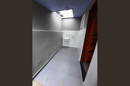 3_photo/94dce33625.f8fb820019e64926-ATLAS-cf0b4a5b-0046-45bb-8eee-5af0c6433c6c.jpg de casa para alugar com 2 quartos, 60m² em Novo Mundo, Curitiba