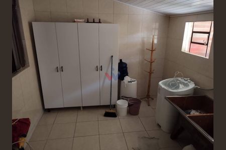 6_photo/94dce33661.c1d8b5e670d75181-ATLAS-712703af-d1e3-4c5b-8fd8-c60d74dda502.jpg de casa à venda com 3 quartos, 363m² em Novo Mundo, Curitiba