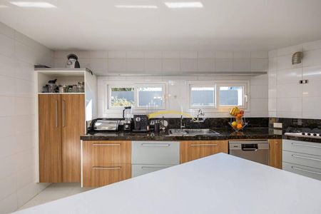 25_photo/94dce3369f.014d739fb69e46b1-ATLAS-b4f5c8b8-efcc-42bb-a386-fdda76d8e2da.jpg de casa à venda com 4 quartos, 350m² em Novo Mundo, Curitiba