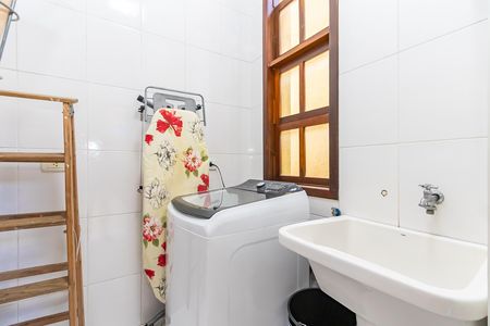 16_photo/94dce336e3.a748d1528e602932-ATLAS-843b8b21-e5f1-4592-b11b-96d159bc91db.jpg de casa à venda com 0 quarto, 298m² em Novo Mundo, Curitiba