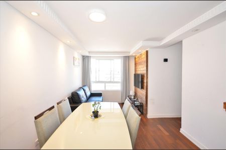 2_photo/94dce336eb.18dc37a261b83b31-ATLAS-03adc385-b1a6-4e2b-bbbf-c7426345a996.jpg de apartamento à venda com 3 quartos, 58m² em Novo Mundo, Curitiba